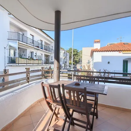 Mar Apartment